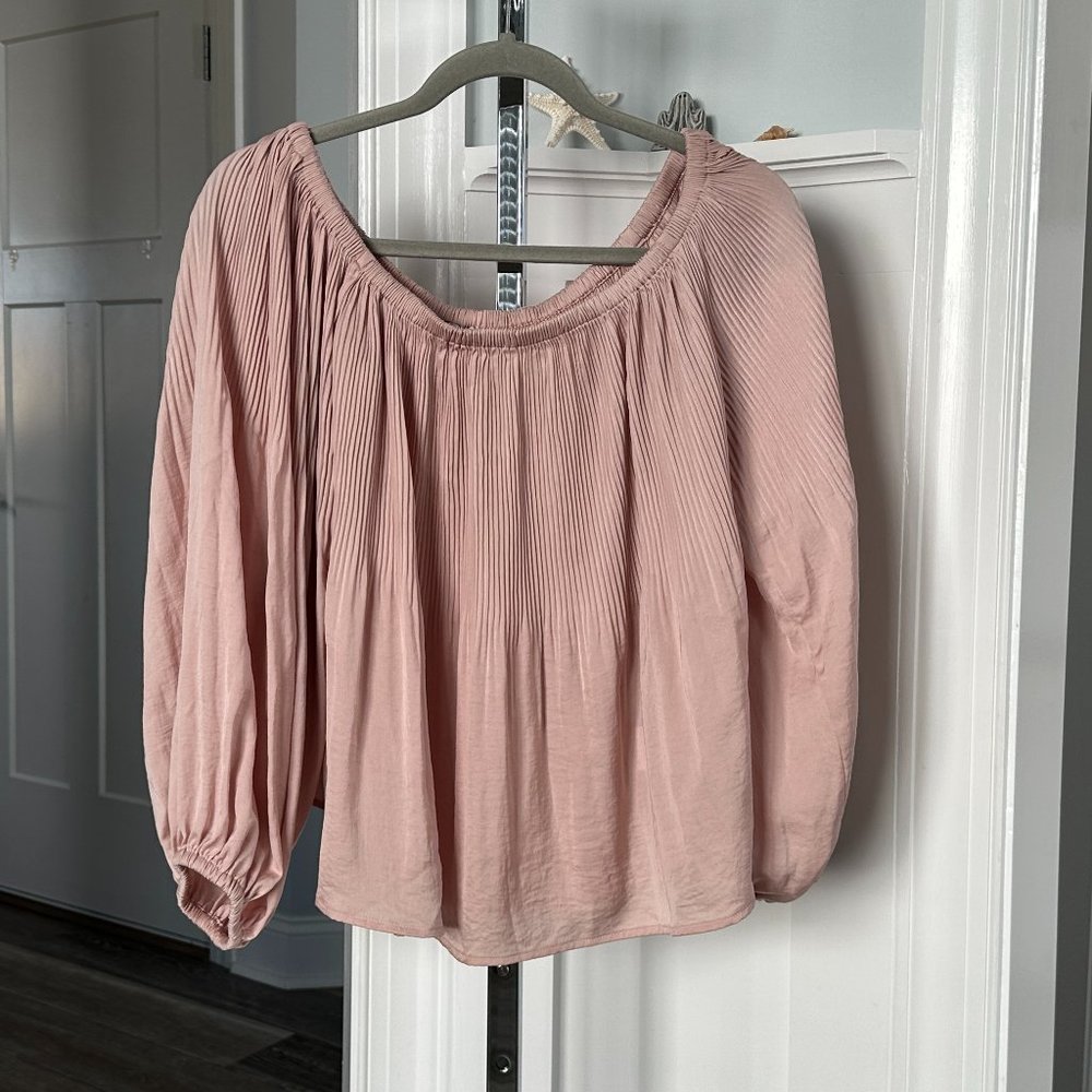 Express Sz M Tooo Cute Pink Satin Top Blouse Pleats Pleats & More Pleats